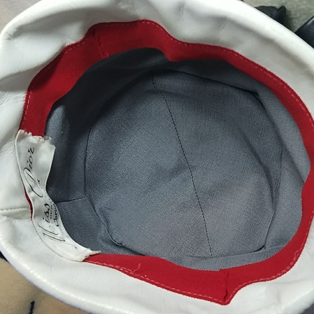 Christian Dior 'Miss Dior' 1960's Vintage Leather White and Black Mod Cloche Hat - Picture 5 of 14